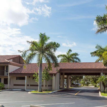 Super 8 By Wyndham Riviera Beach West Palm Beach Kültér fotó