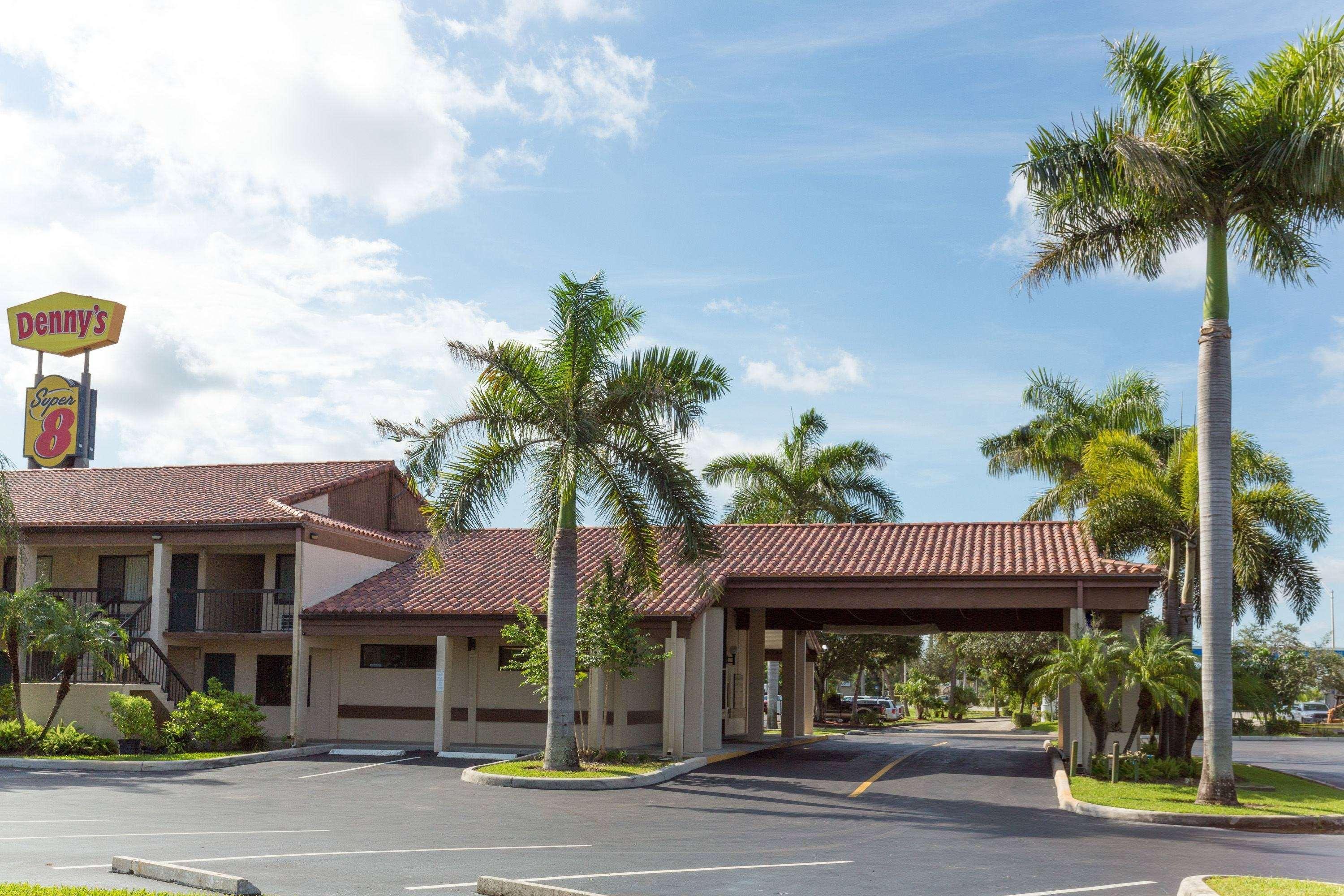 Super 8 By Wyndham Riviera Beach West Palm Beach Kültér fotó