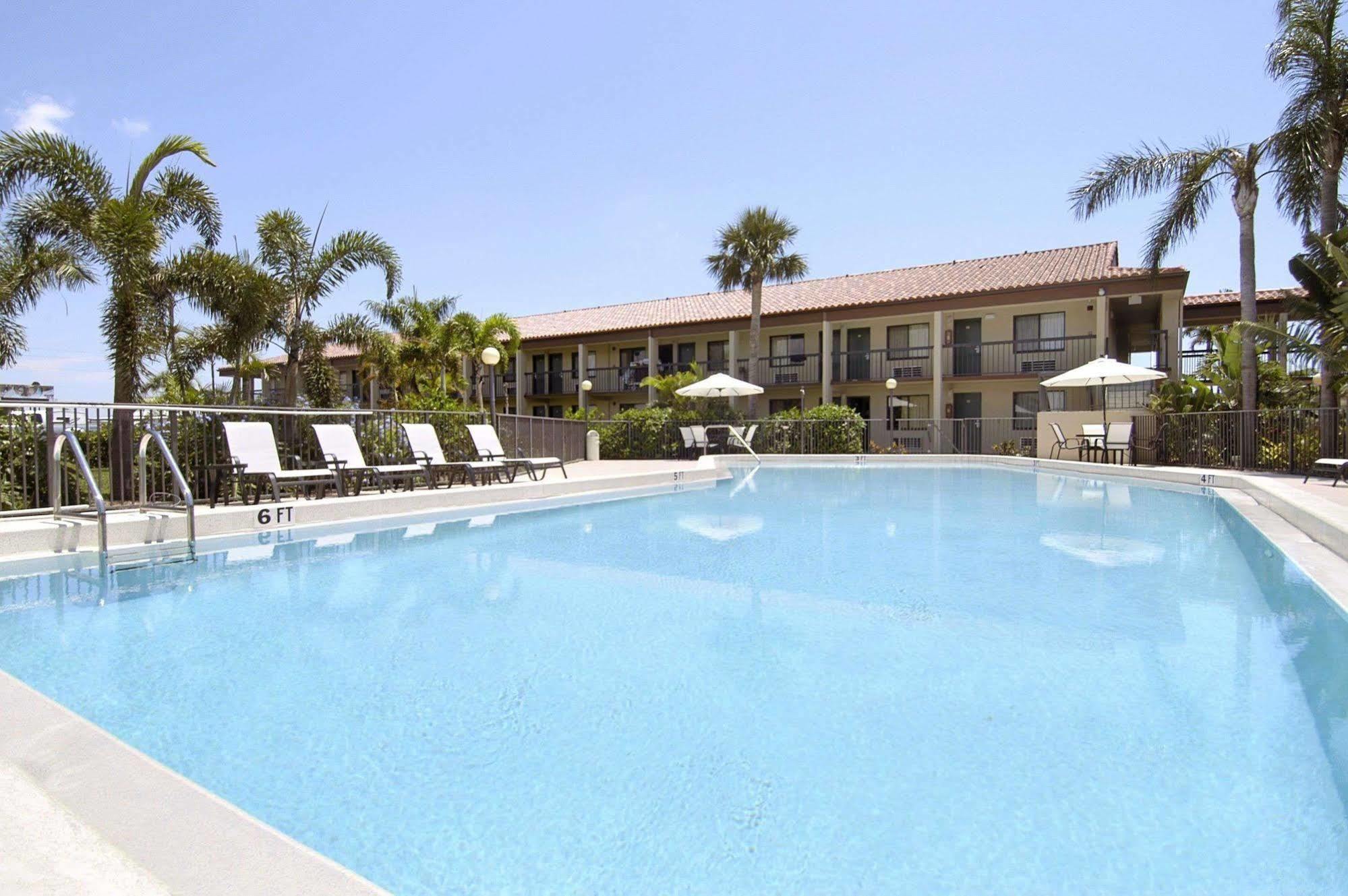 Super 8 By Wyndham Riviera Beach West Palm Beach Kültér fotó